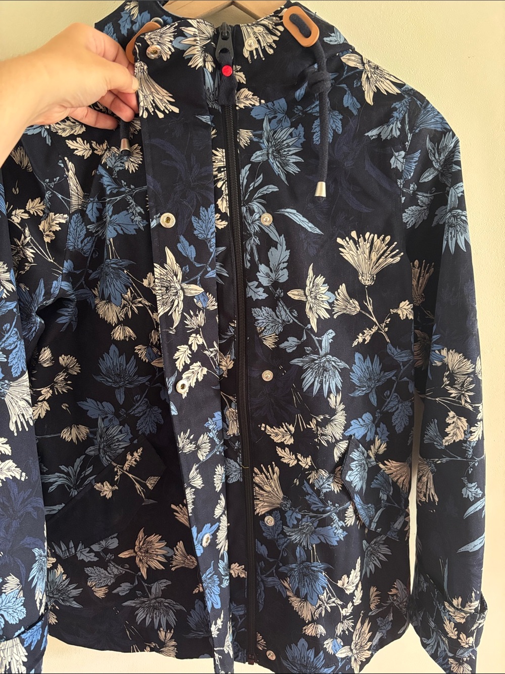Joules • Navy Hooded Rain Jacket with Blue & White Floral Print - Picture 4 of 8